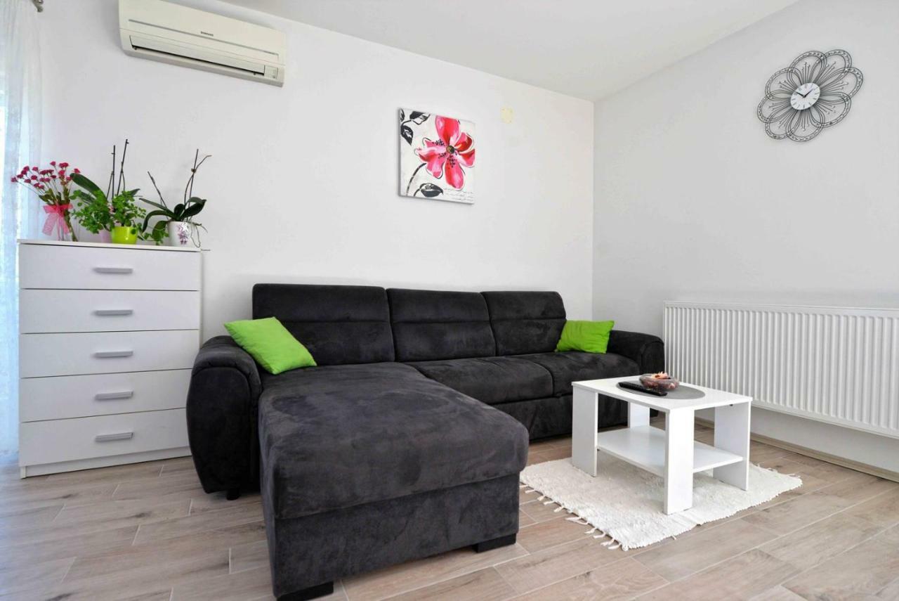 מורטר Apartment Kristina מראה חיצוני תמונה