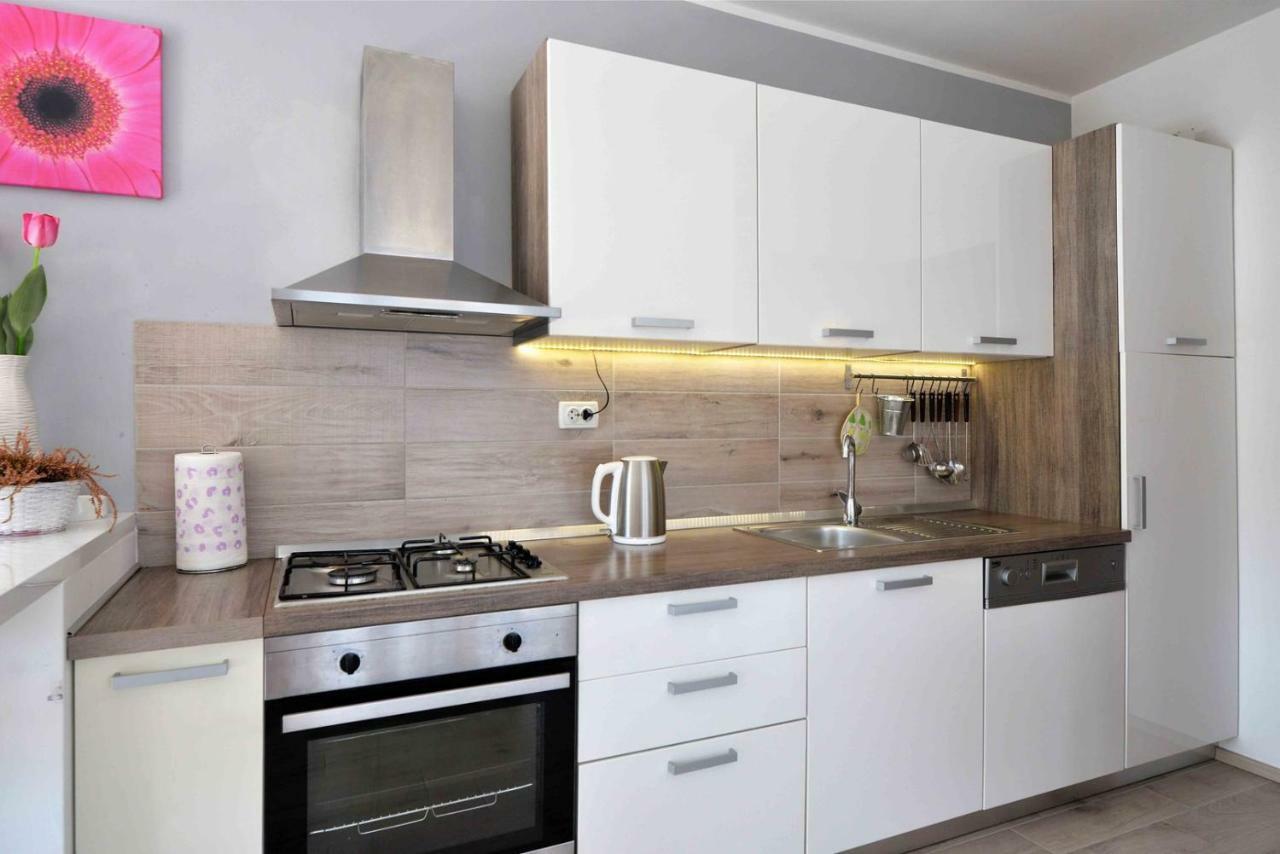 מורטר Apartment Kristina מראה חיצוני תמונה
