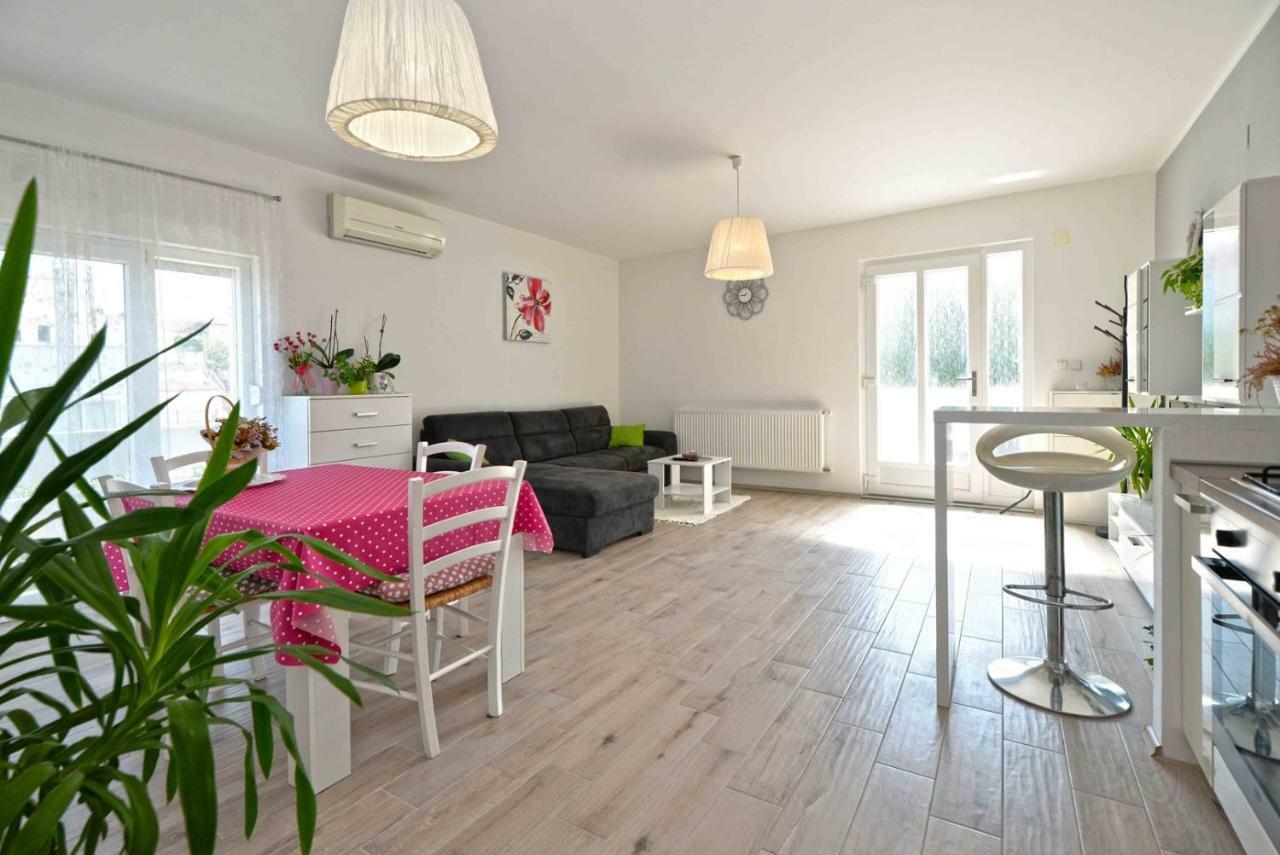 מורטר Apartment Kristina מראה חיצוני תמונה